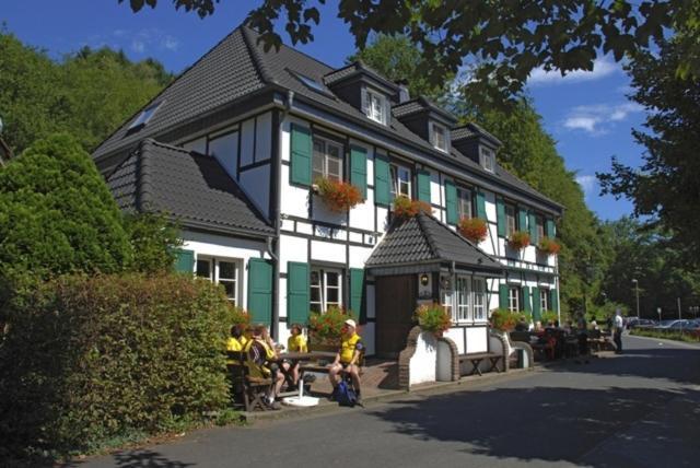 Wisskirchen Hotel & Restaurant Оденталь Екстер'єр фото